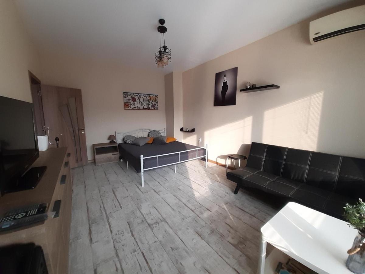 Lefterov'S Guests Suite Varna Eksteriør bilde
