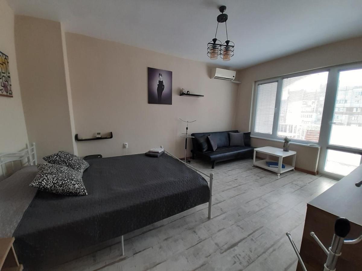 Lefterov'S Guests Suite Varna Eksteriør bilde